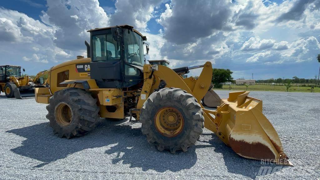 CAT 938M Tekerlekli yükleyiciler