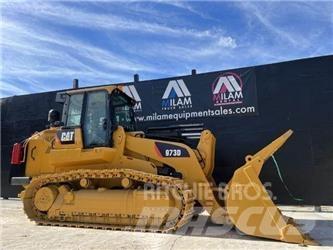 CAT 973D Paletli yükleyiciler