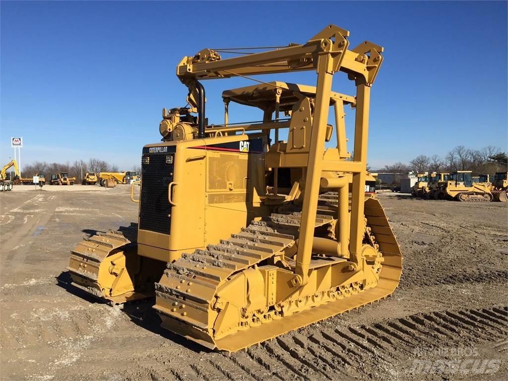 CAT D6N LGP Boru döşeme dozerleri