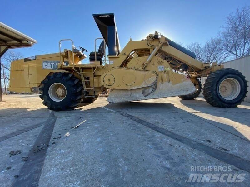 CAT RM-300 Asfalt geri dönüsüm makinalari
