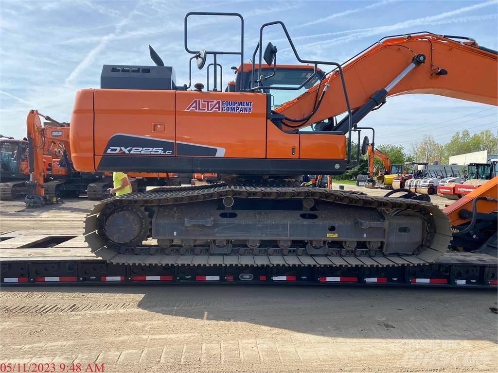 Doosan DX225 LC-5 Paletli ekskavatörler