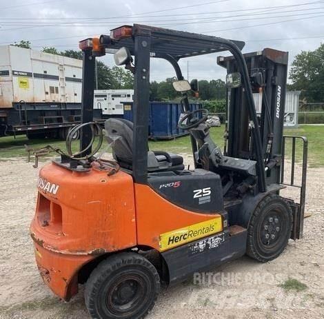 Doosan G25P-5 Diger