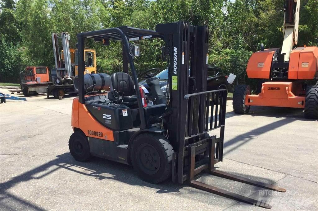 Doosan G25P-5 Diger