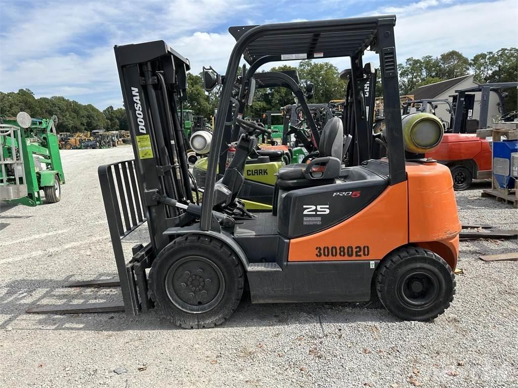 Doosan G25P-5 Diger