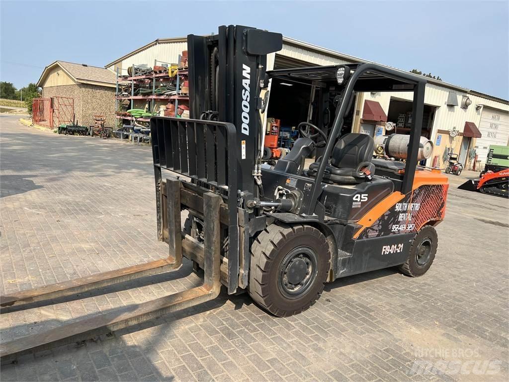 Doosan G45S-7 Diger