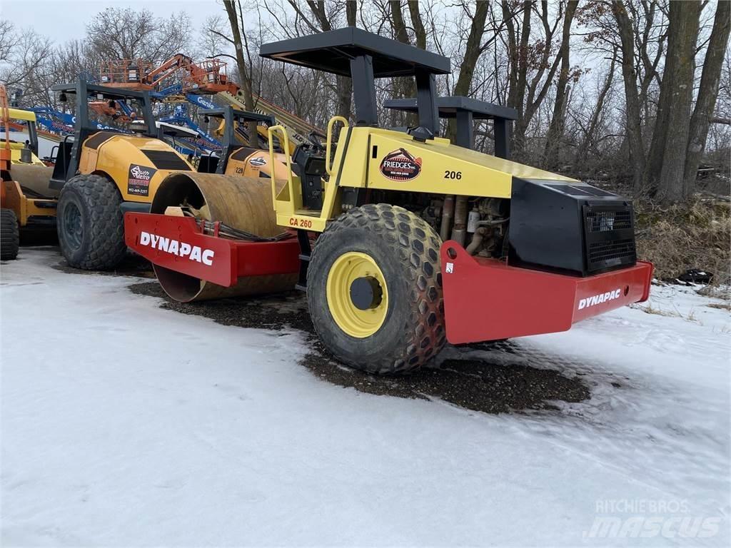 Dynapac CA260D Çift tamburlu silindirler
