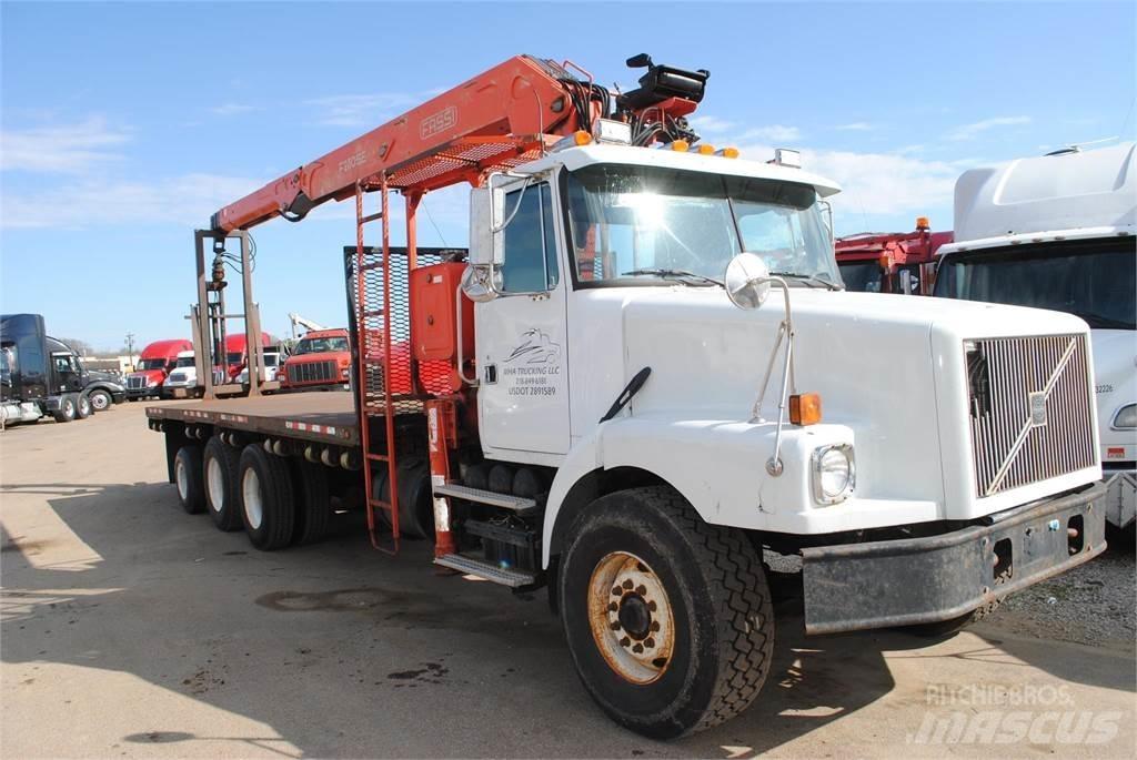 Fassi F230SE Mafsalli yükleyiciler