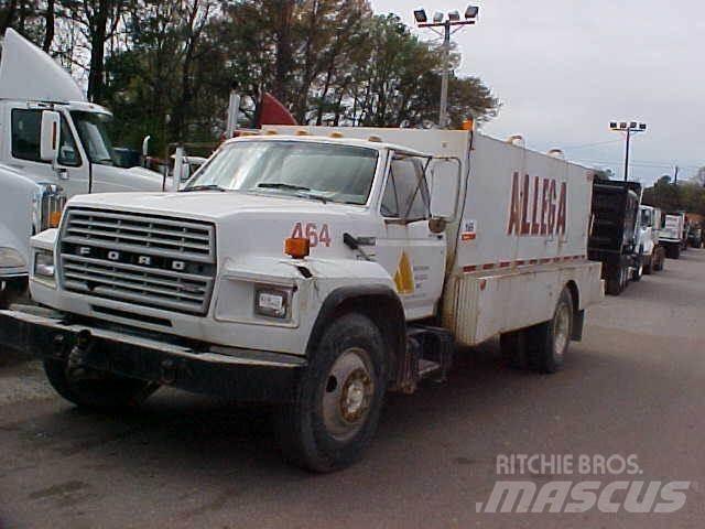 Ford F700 Tankerli kamyonlar