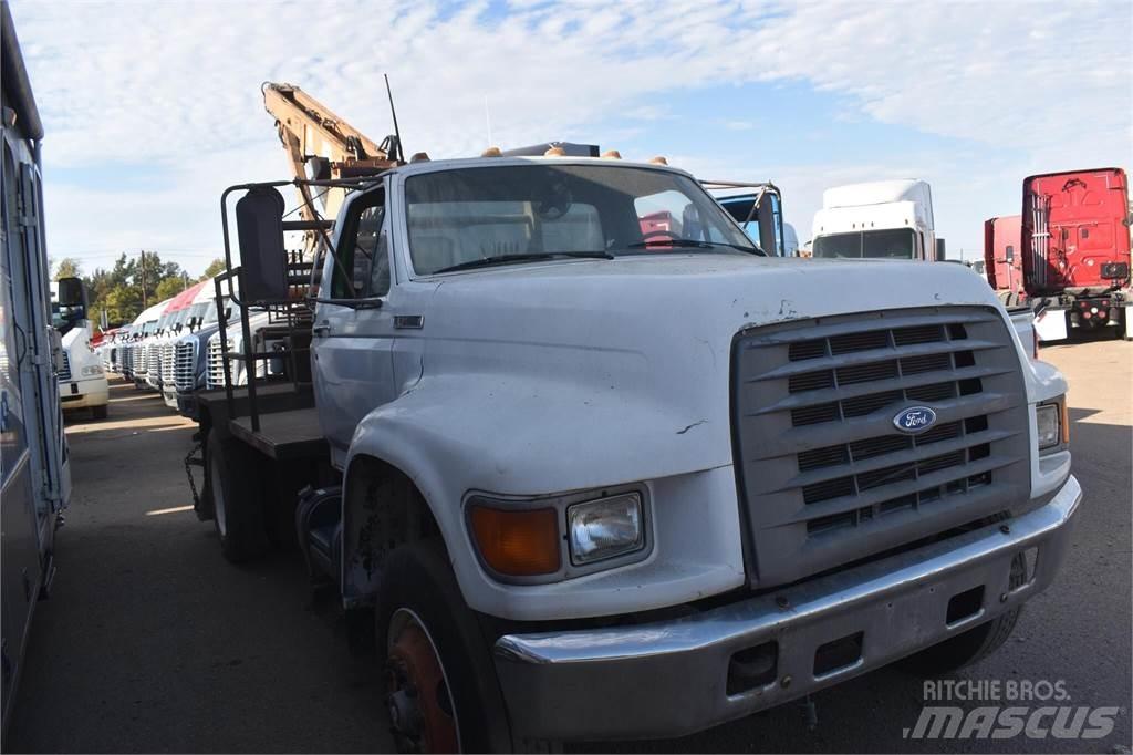 Ford F800 Araç üzeri vinçler
