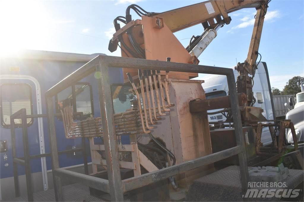Ford F800 Araç üzeri vinçler