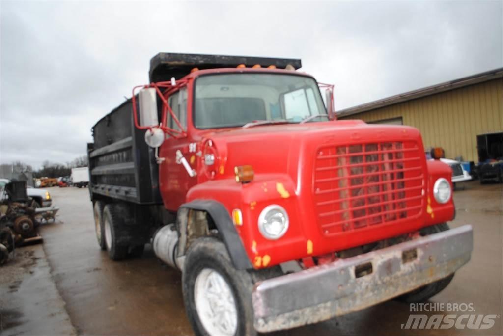 Ford L8000 Damperli kamyonlar