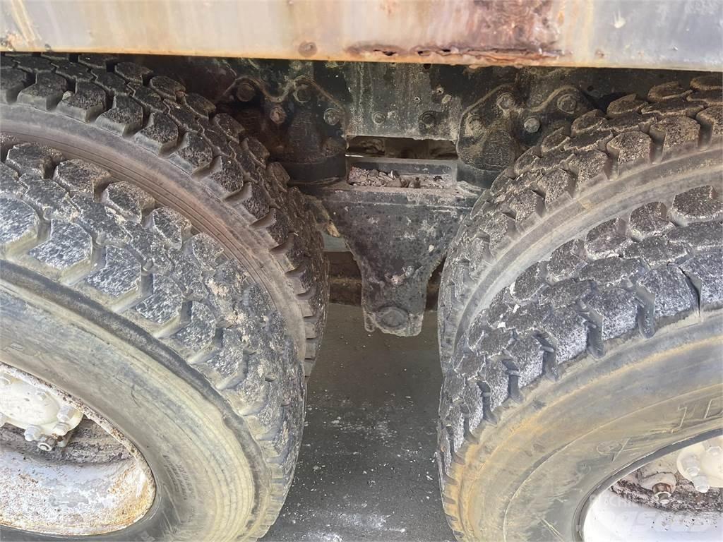 Ford L8000 Damperli kamyonlar