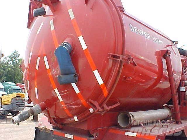 Ford L8000 Tankerli kamyonlar