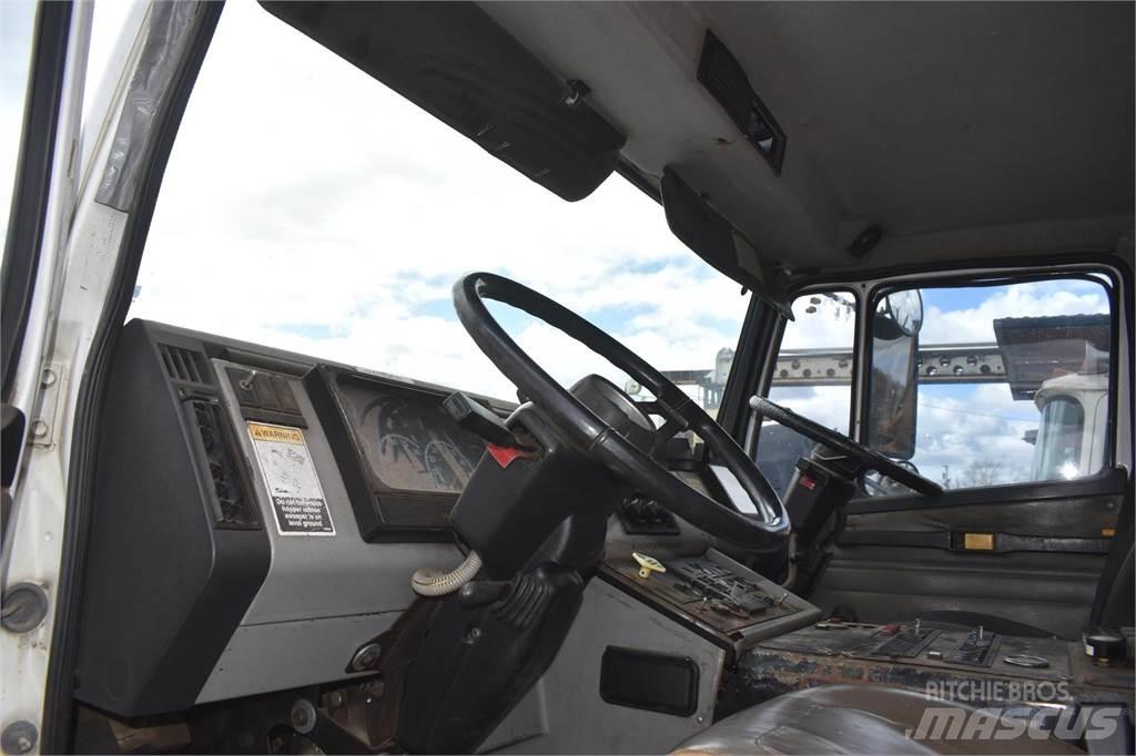 Freightliner FL70 Süpürme kamyonları
