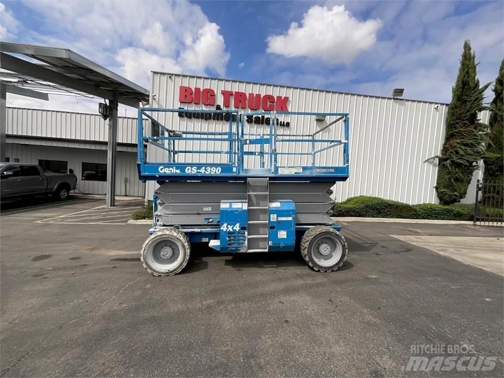 Genie GS4390RT Makasli platformlar