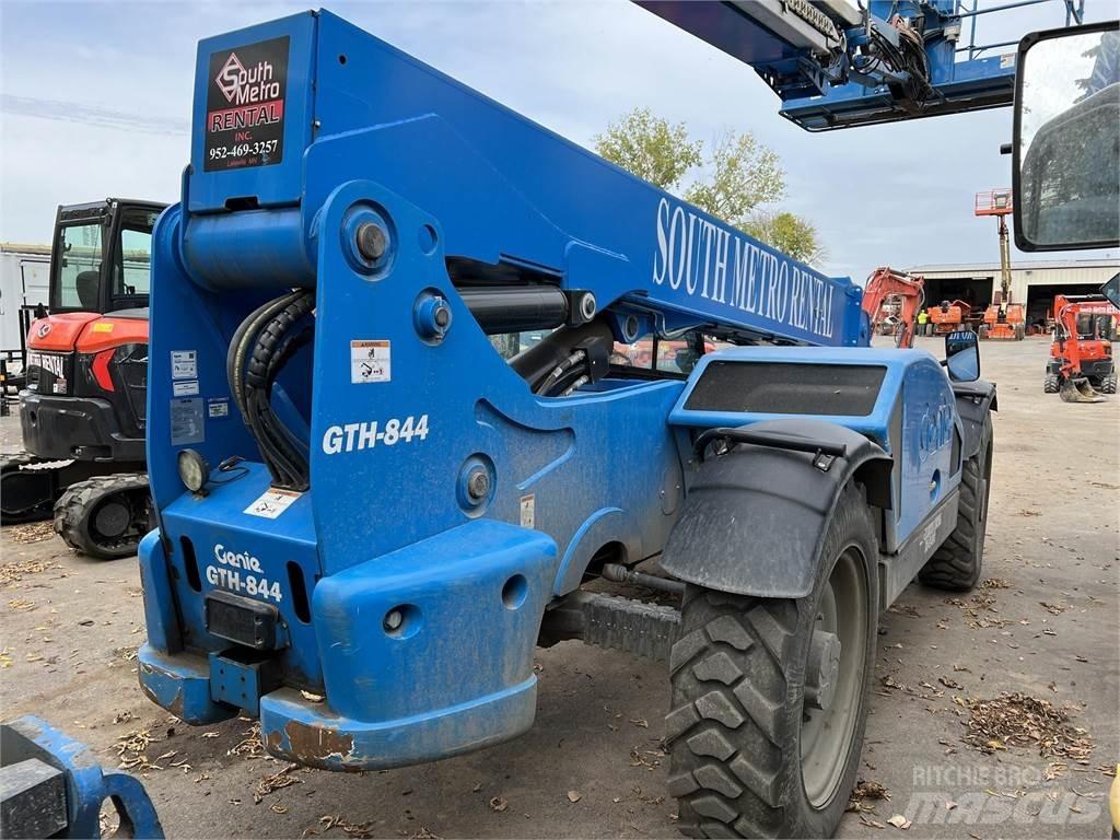 Genie GTH844 Teleskopik yükleyiciler