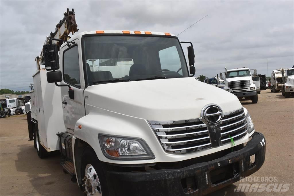 Hino 338 Belediye / genel amaçli araçlar