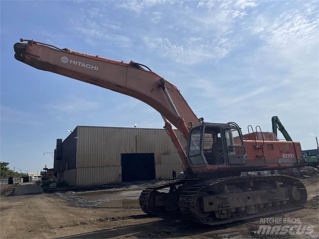 Hitachi EX700 Paletli ekskavatörler