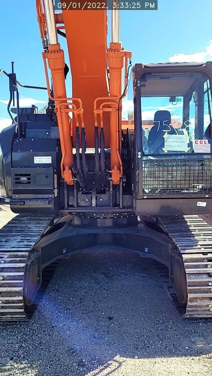 Hitachi ZX225US-6 Paletli ekskavatörler