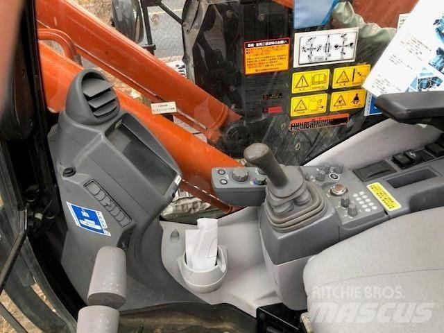 Hitachi ZX225USRK-6 Paletli ekskavatörler