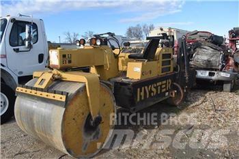 Hyster C350D Çift tamburlu silindirler