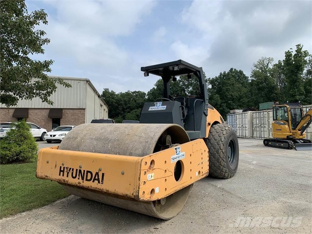 Hyundai HR120C-9 Çift tamburlu silindirler