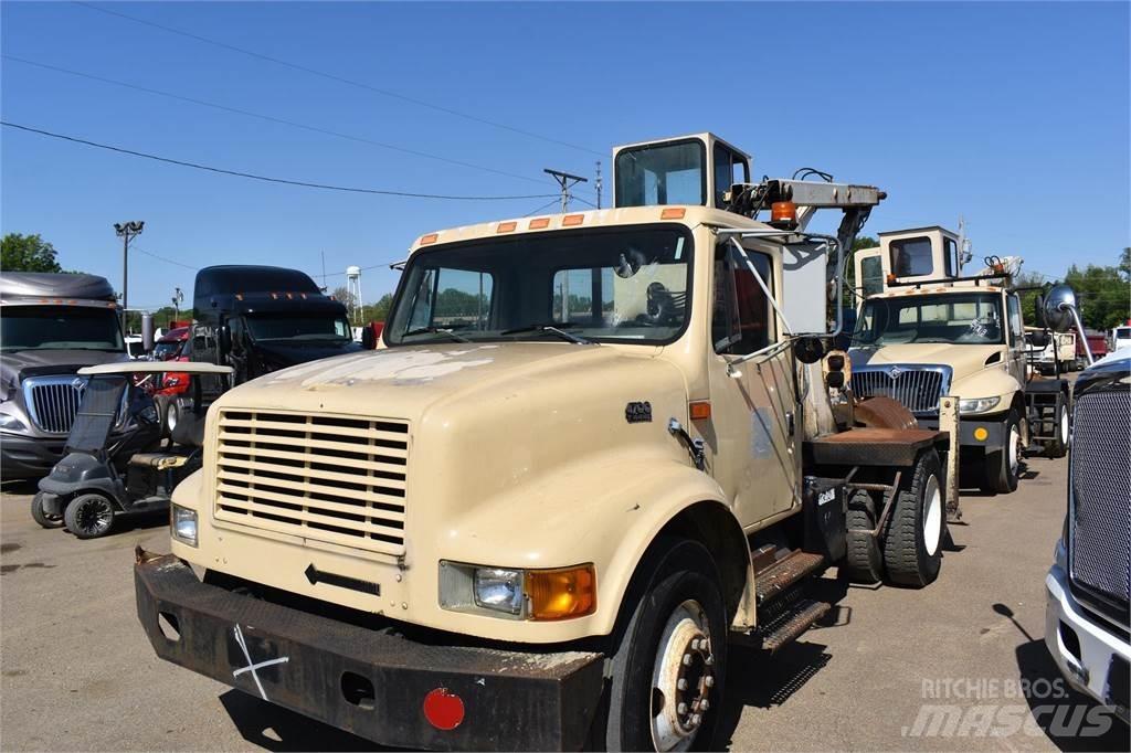 International 4700 Araç üzeri vinçler