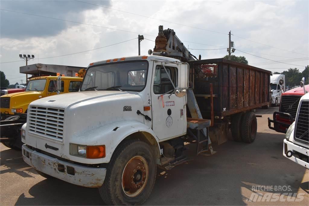 International 4900 Araç üzeri vinçler
