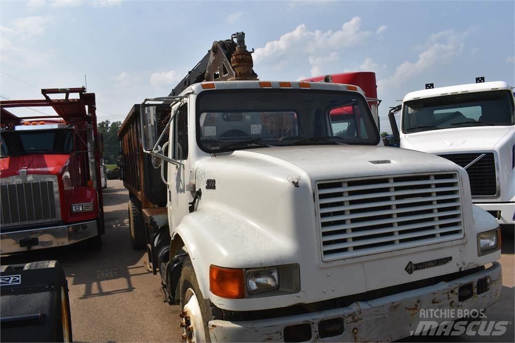 International 4900 Araç üzeri vinçler