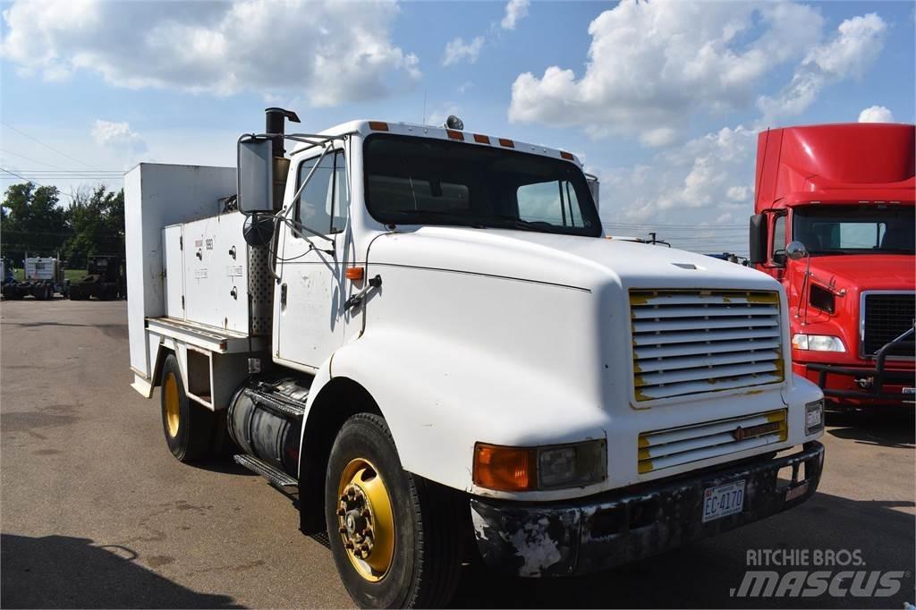 International 8200 Tankerli kamyonlar