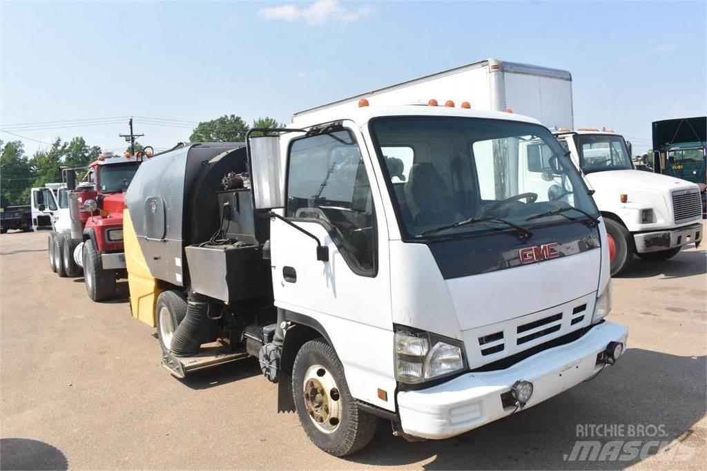 Isuzu NPR Süpürme kamyonları