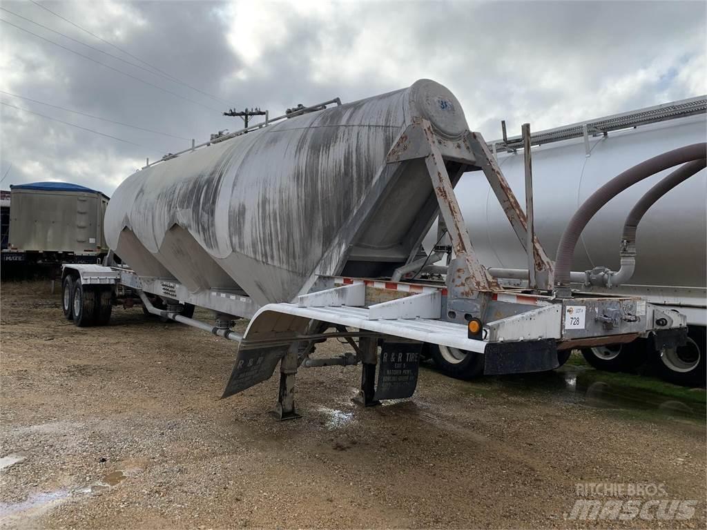  J & L Tankerler