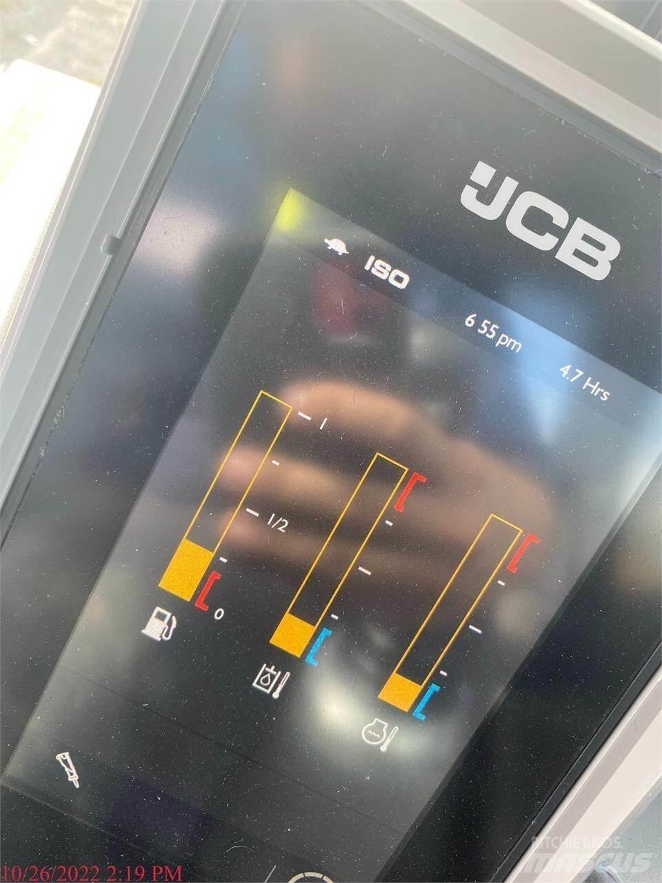 JCB 100C-2 Paletli ekskavatörler