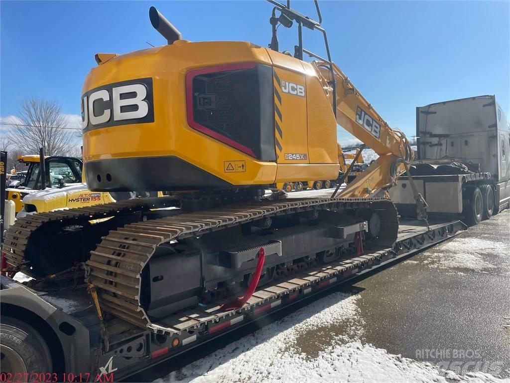 JCB 245XR Paletli ekskavatörler