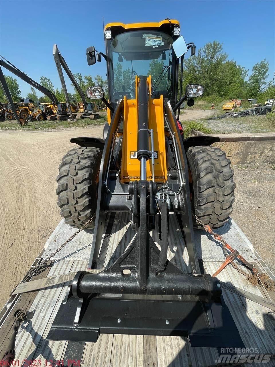 JCB 409 Tekerlekli yükleyiciler