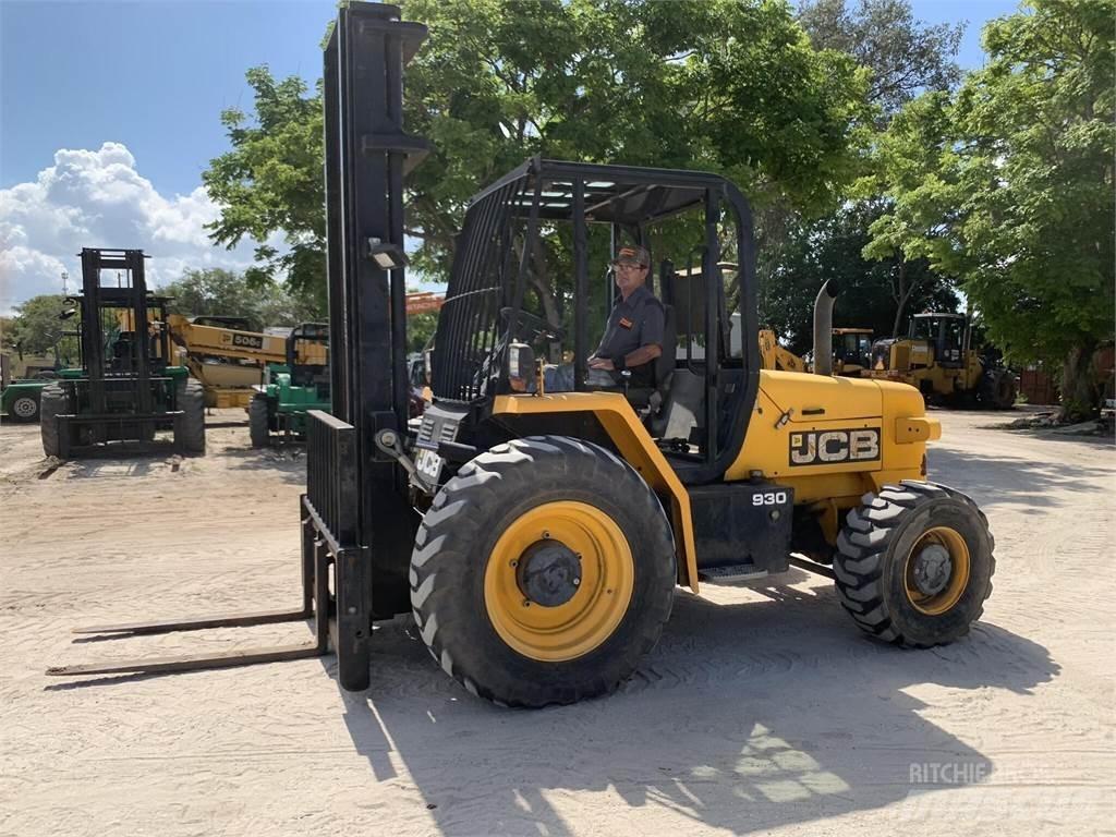 JCB 930 Arazi tipi forklift