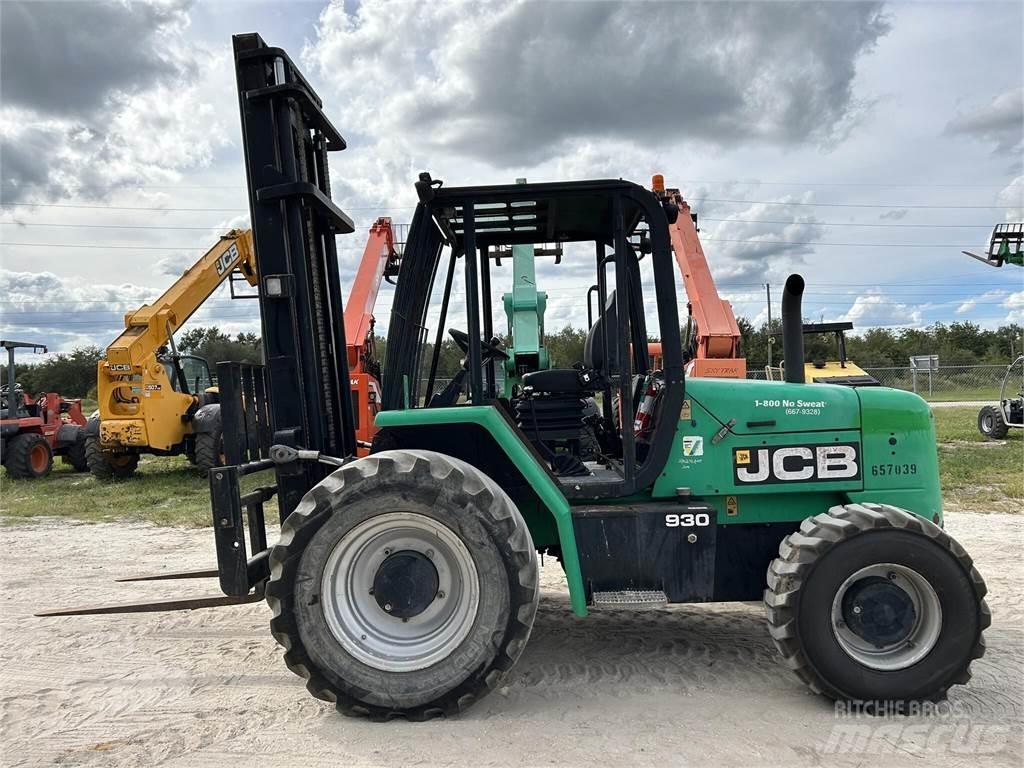 JCB 930 Arazi tipi forklift