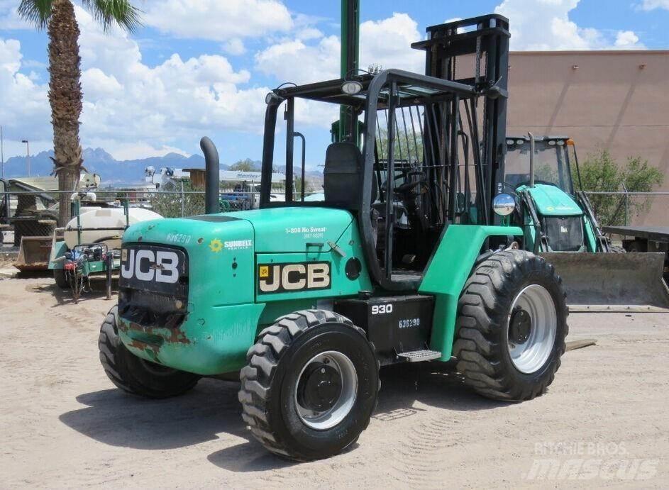 JCB 930 Arazi tipi forklift