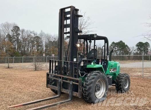 JCB 930 Arazi tipi forklift
