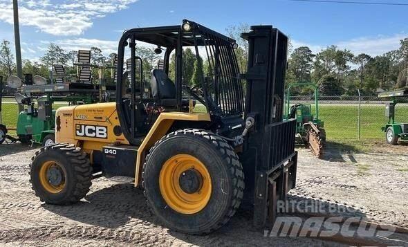JCB 940 Arazi tipi forklift