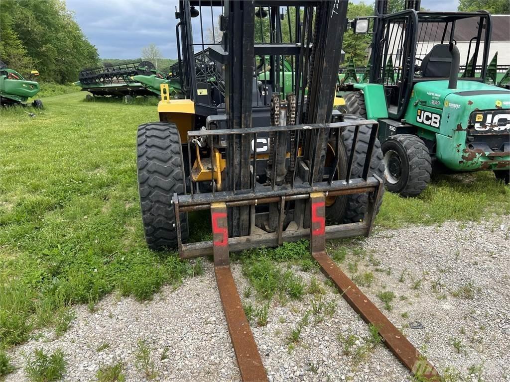 JCB 940 Arazi tipi forklift