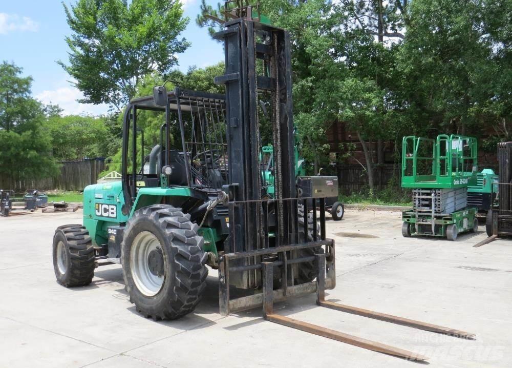JCB 940 Arazi tipi forklift