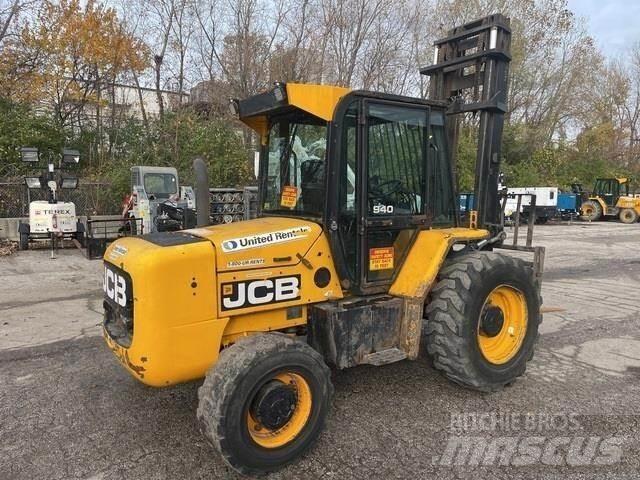 JCB 940 Arazi tipi forklift
