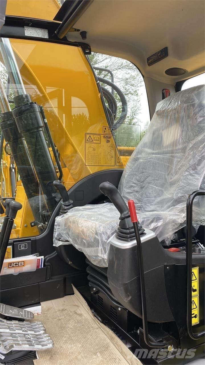 JCB JZ141 LC Paletli ekskavatörler