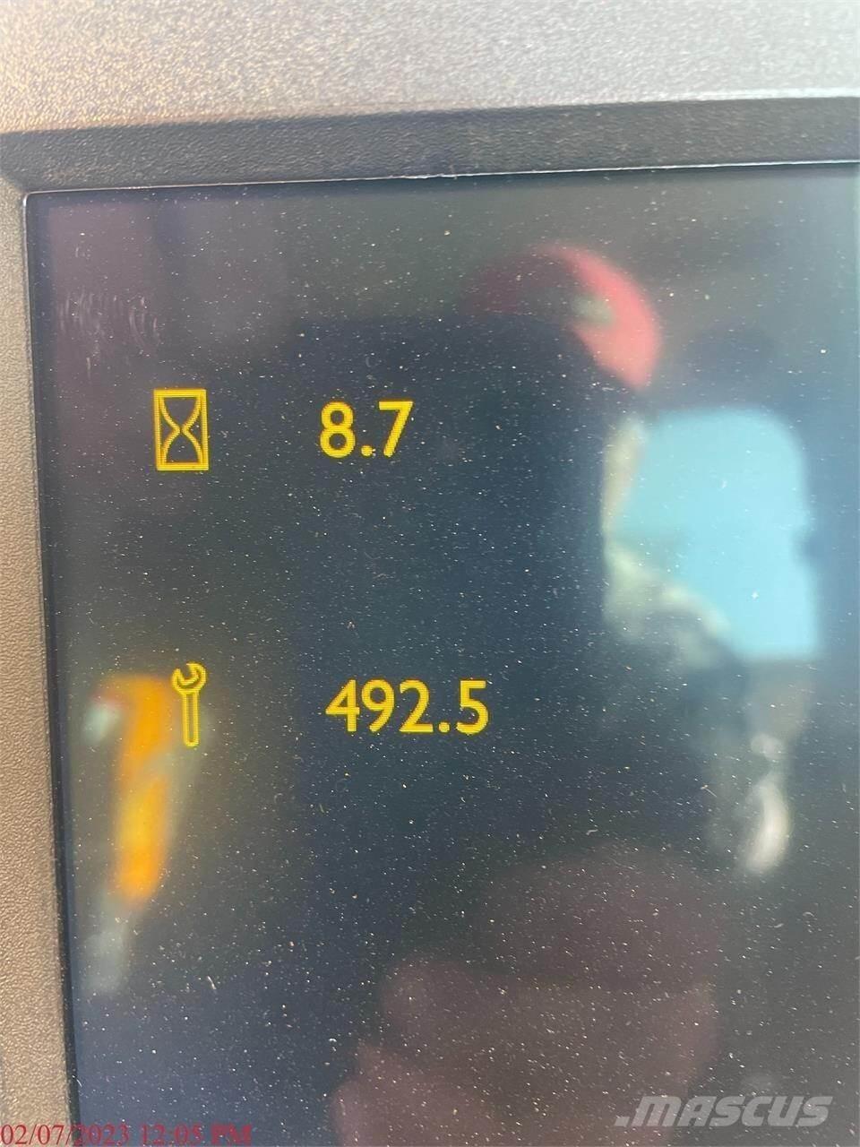 JCB JZ141 LC Paletli ekskavatörler