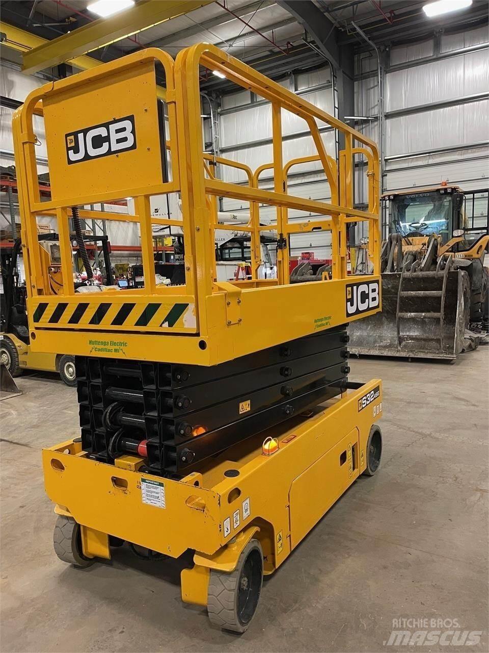 JCB S3246E Makasli platformlar