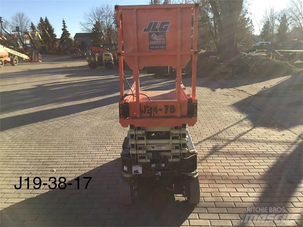 JLG 1932R Makasli platformlar