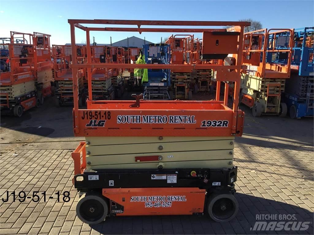 JLG 1932R Makasli platformlar