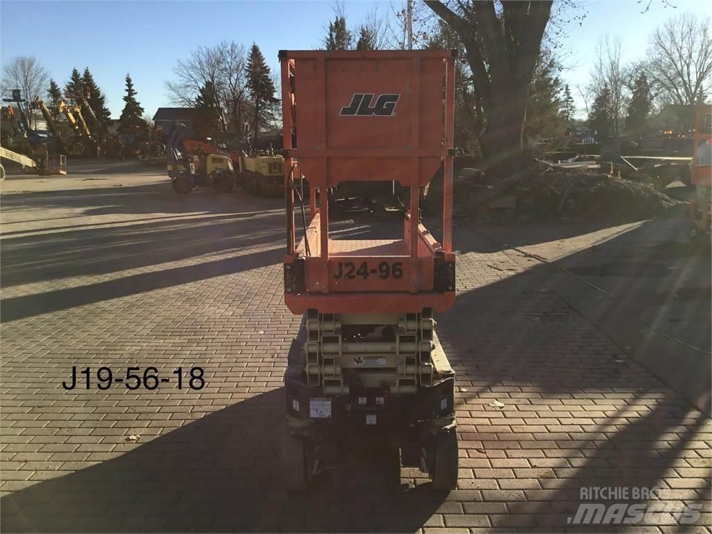 JLG 1932R Makasli platformlar