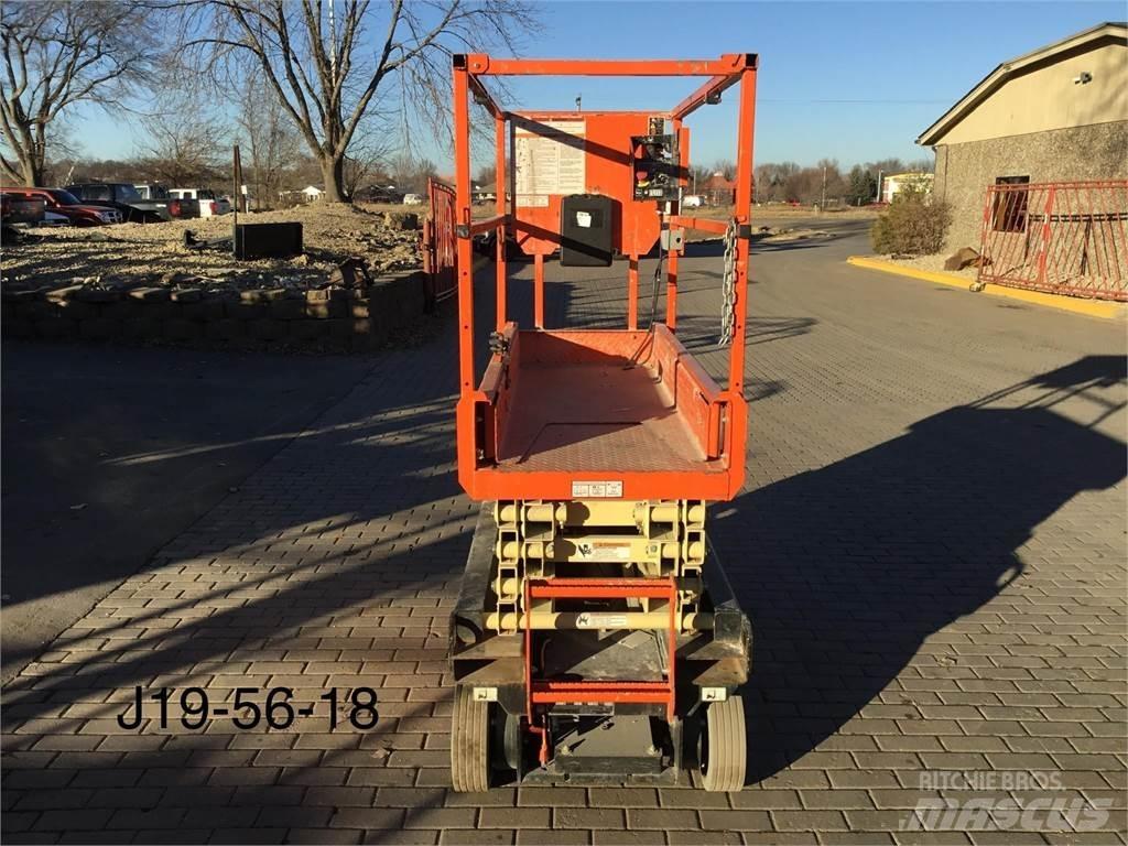 JLG 1932R Makasli platformlar